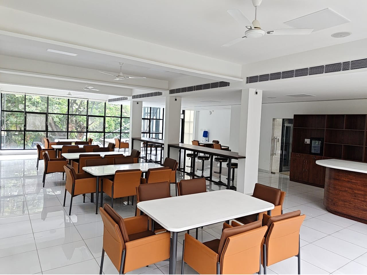 Cafeteria seating